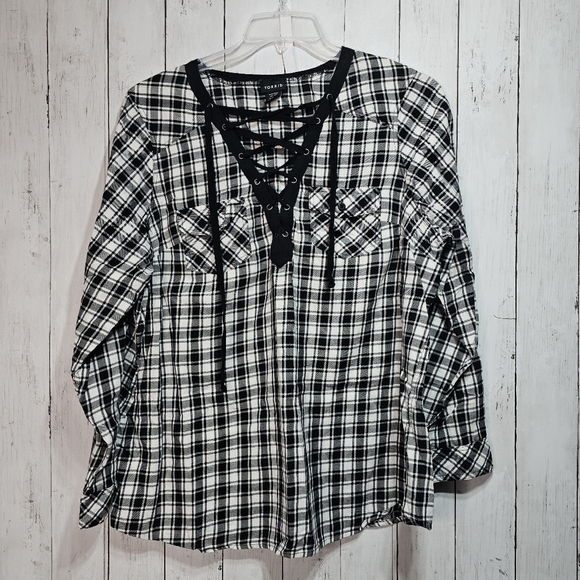 Torrid Women's Black & White Check Cotton Lace Up Pockets Long Sleeve Size 1X. - Picture 3 of 9